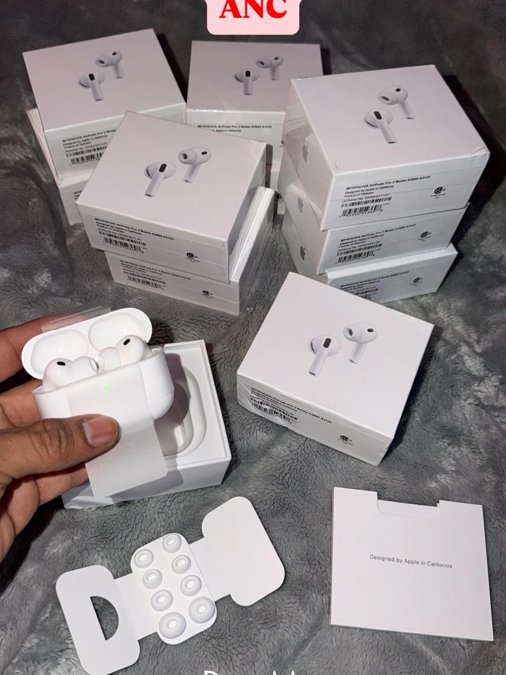 Apple AirPods Pro Wireless Earbuds in White with Charging Case
